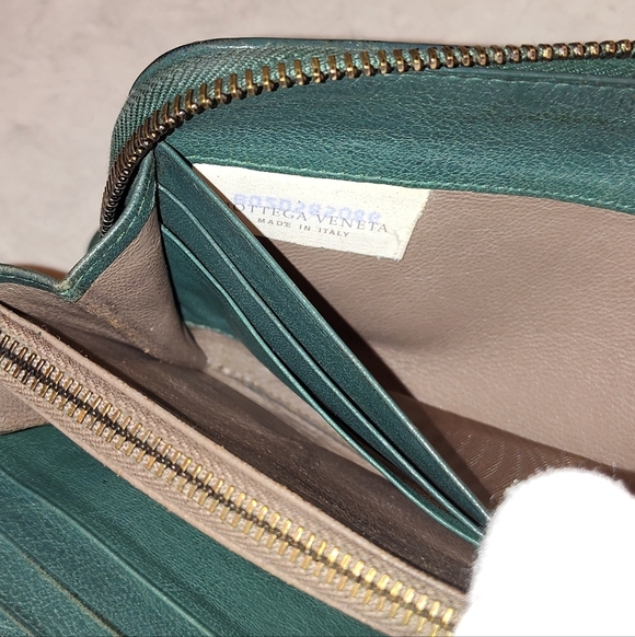 BOTTEGA VENETA INTRECCIATO GREEN CALF SKIN WOVEN LEATHER FULL ZIP LONG WALLET - Picture 5 of 12